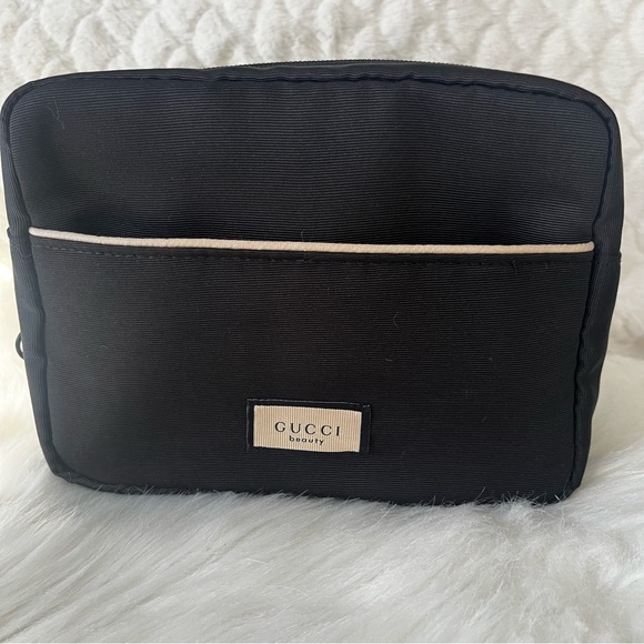 Nwot, Gucci Pouch - Picture 4 of 16